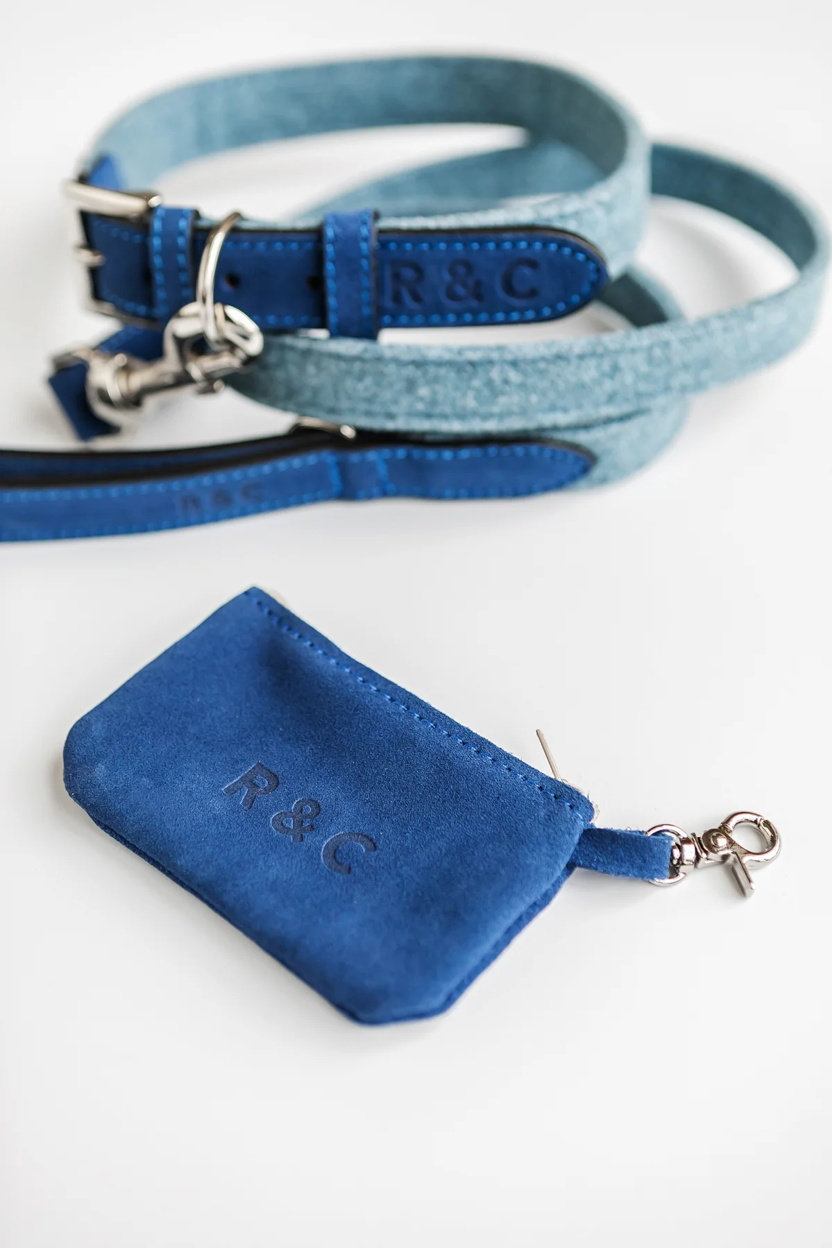 “Rayleigh” Dog Poo Bag Holder – by Ralph & Co