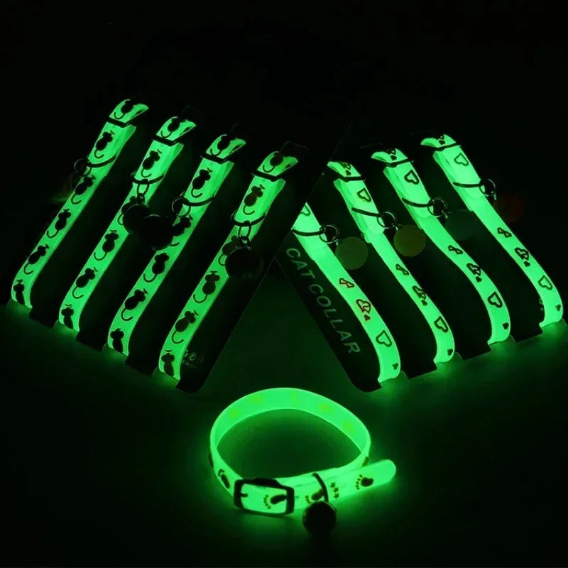 1PC Luminous Cat Necklace Glowing Small Dog Collar Anti-Loss Fluorescent Silicone Bell Collar Neck Ring Pet Cats Accessories - Nestkin Store