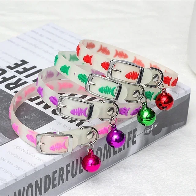 1PC Luminous Cat Necklace Glowing Small Dog Collar Anti-Loss Fluorescent Silicone Bell Collar Neck Ring Pet Cats Accessories - Nestkin Store